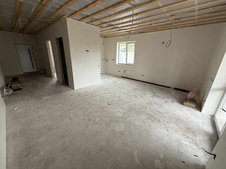 Продаж будинку з газовим опаленням ( 7,5 соток землі)