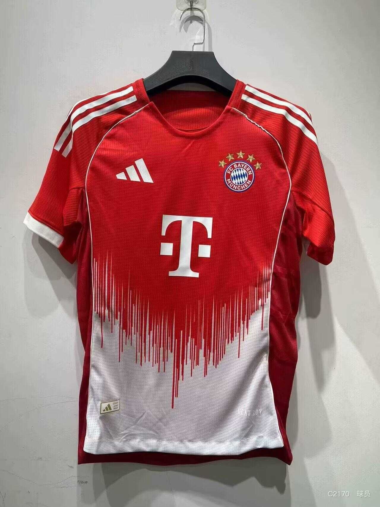 Bayern Monachium 25-26 sezon koszulka wersja domowa zawodnika R.XXL
