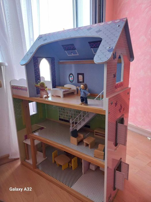 Domek dla lalek lidl