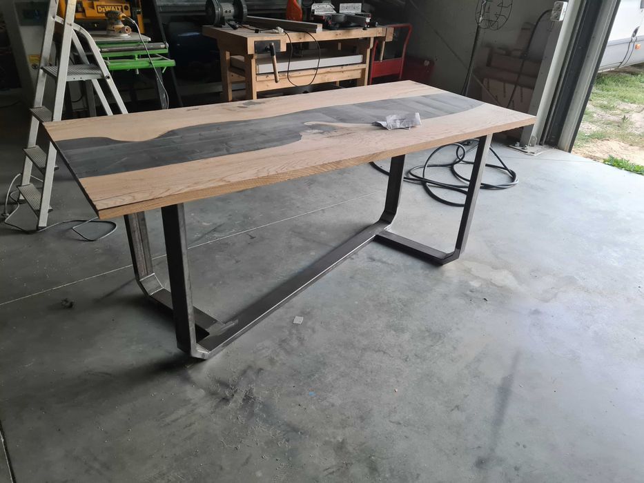 Schody stalowe  i kostrukcje metalowe  , meble loftowe .