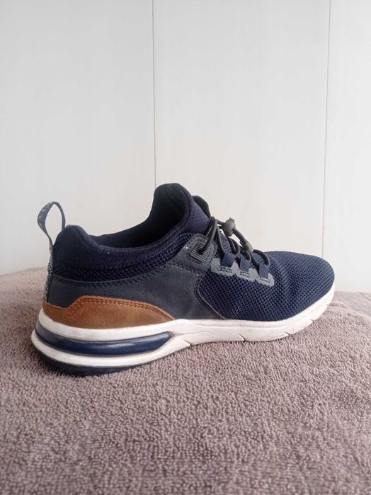 Кросівки 40 розмір