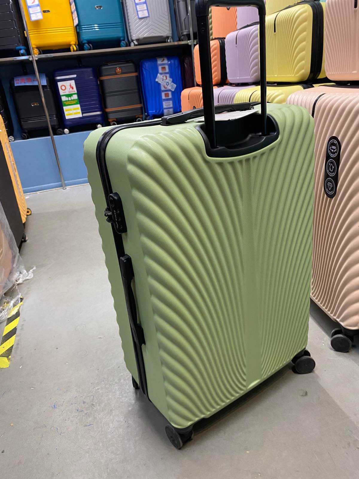 Валіза ,сумка, чемодан від польського виробника wings sn 120