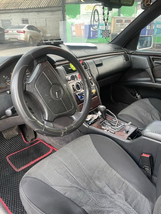 Продам Mercedes w210