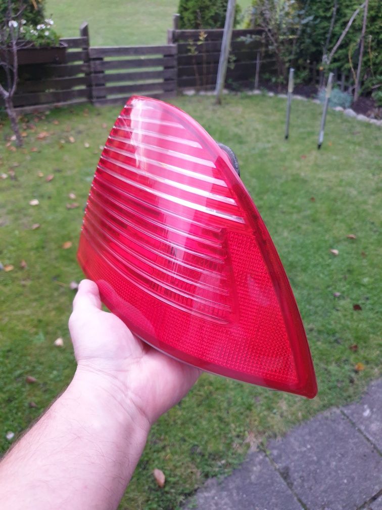 lampa tylna prawa saab 95 2005 rok lift