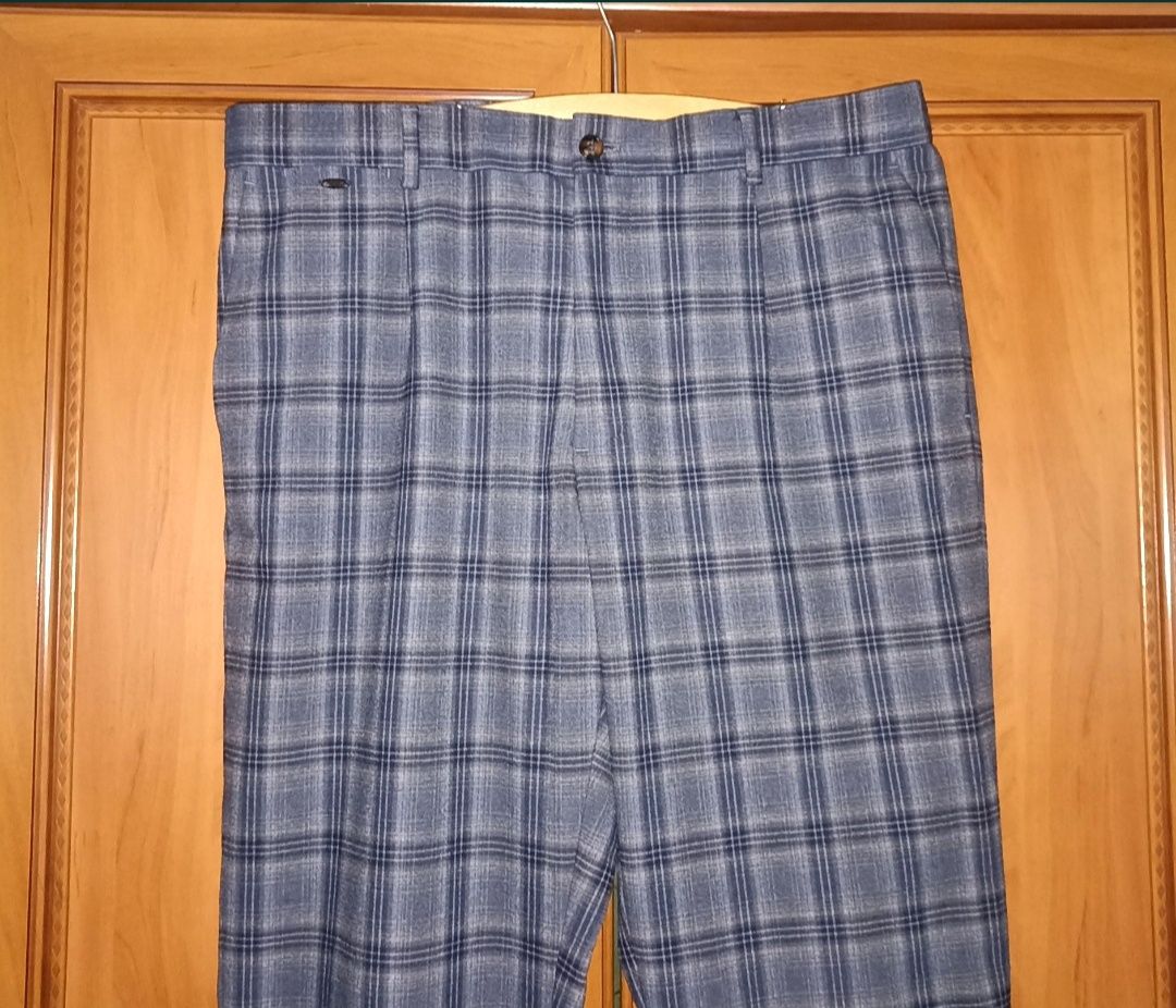 Spodnie w kratę - Zara - 42 Regular Fit