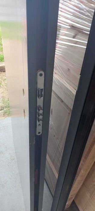 Drzwi zewnętrzne metalowe 90 lewe lub prawe  z ościeżnicą