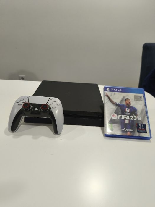 PlayStation 4 Slim com jogo