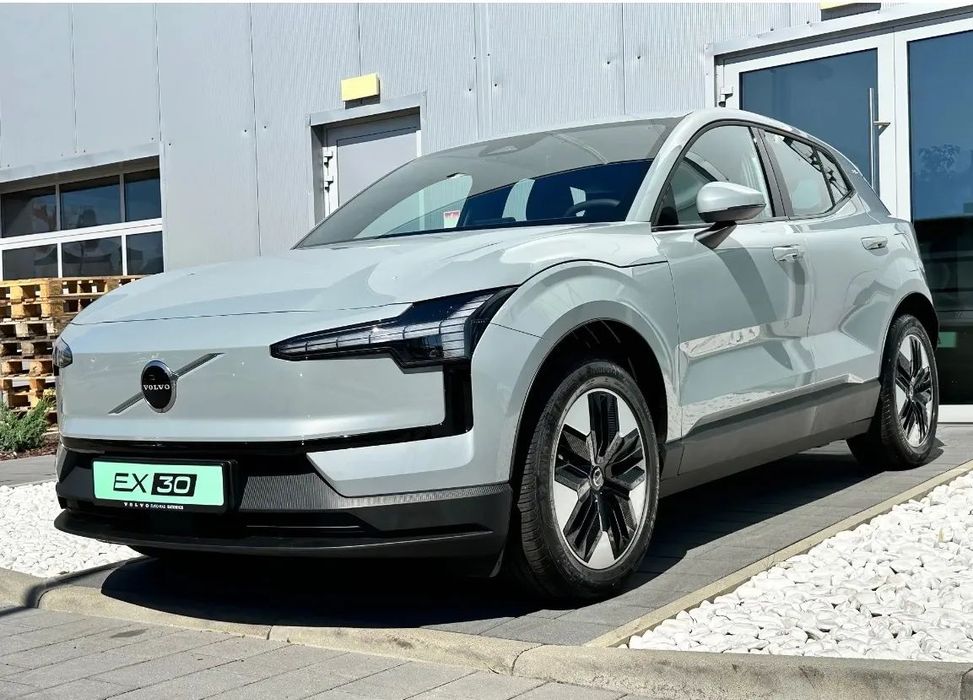 Volvo EX30 EX30 Single Motor wersja  PLUS - od 550zł netto miesięcznie!