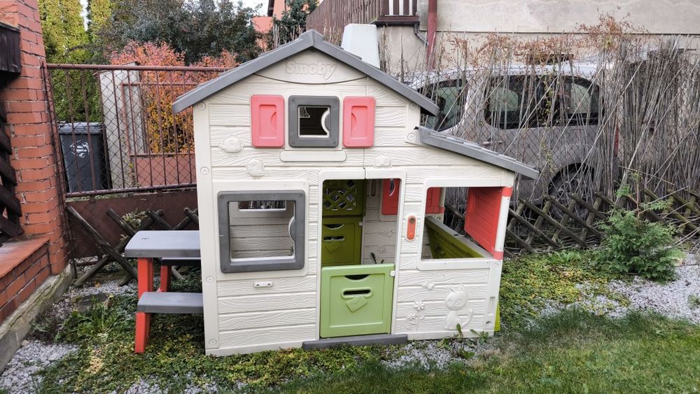 Domek Smoby dla dzieci do ogrodu na taras do zabawy