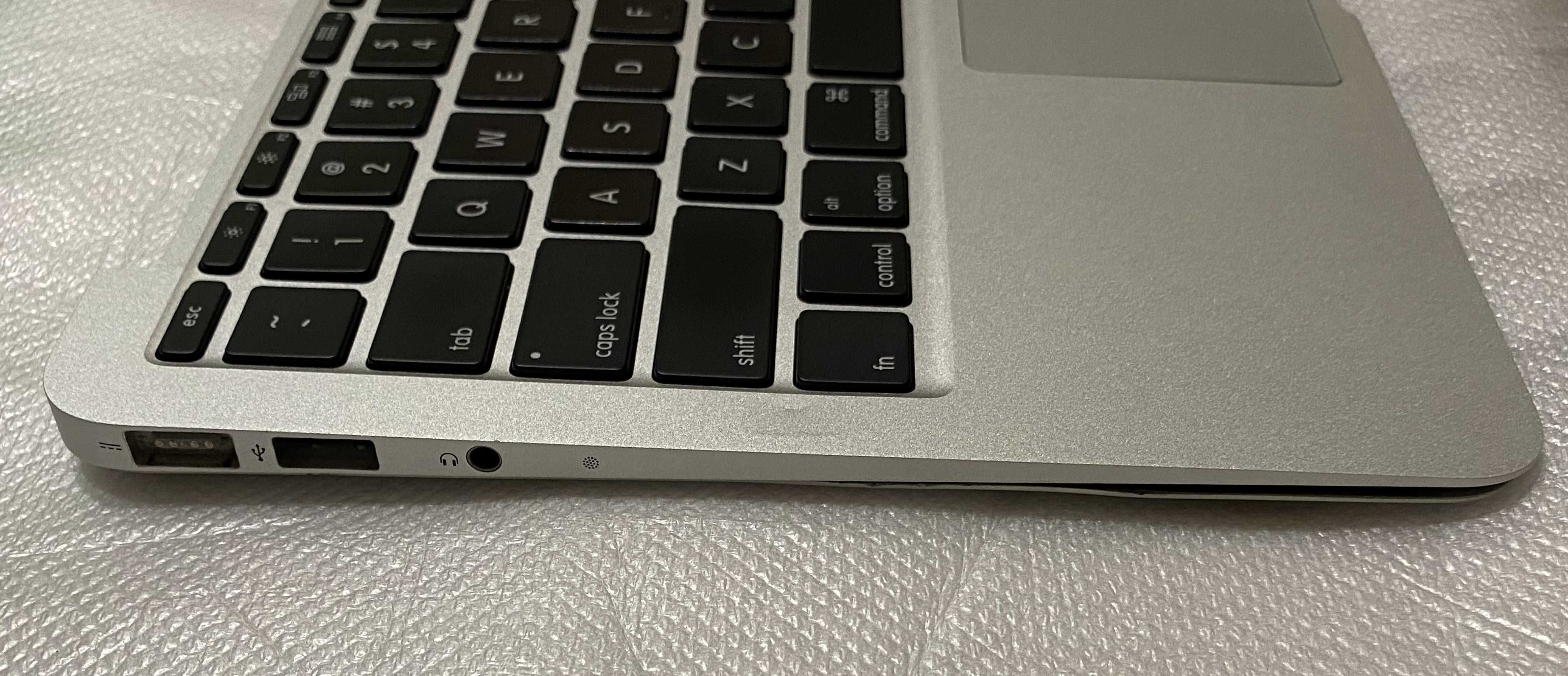 Apple MacBook Air 11'' (Mid 2011) A1370 - Intel Core i5 4GB