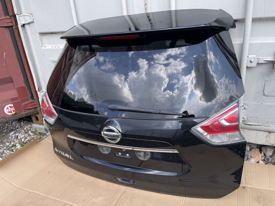 Nissan X Trail T32 Rogue G41 кришка багажника ляда