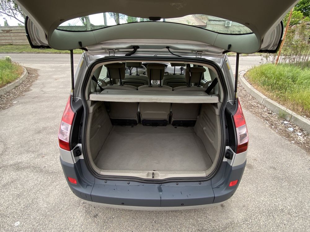 Renault Scenic 2 2.0 Бензин Автомат Обслужен