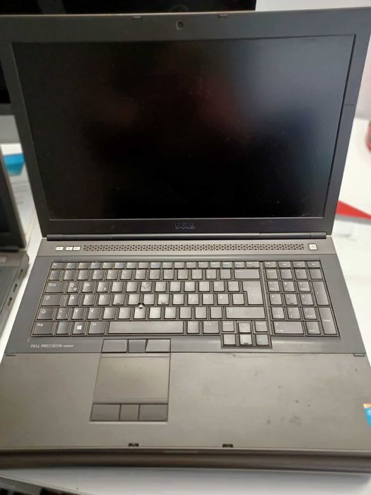 DELL Precision M6800