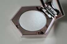Iluminador Fenty Beauty Diamond Bomb (NOVO)