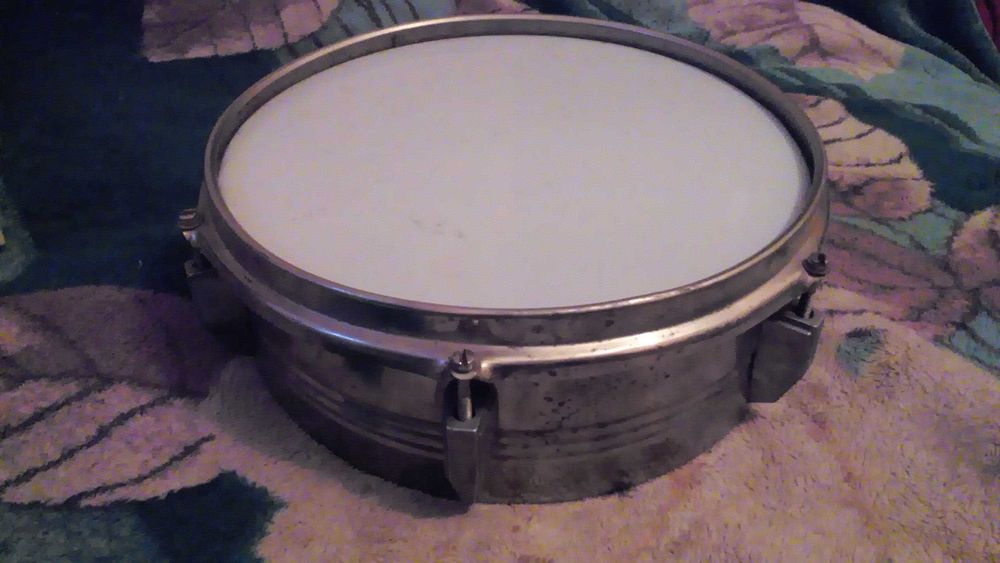 Барабан от ударной установки