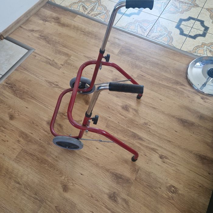 chodzik rehabilitacyjny balkonik