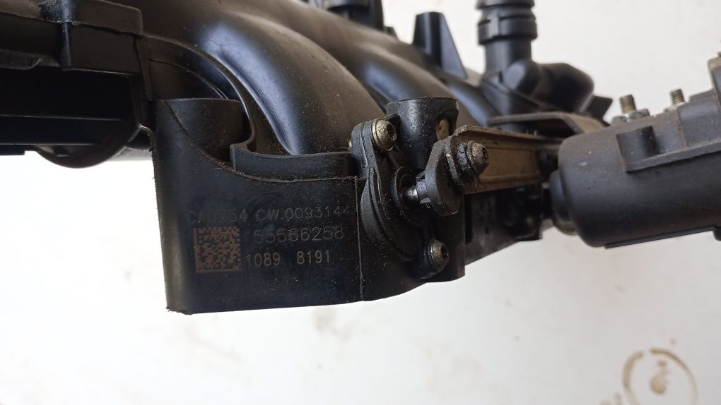 Kolektor ssący 2.0 CDTI opel A20DTH