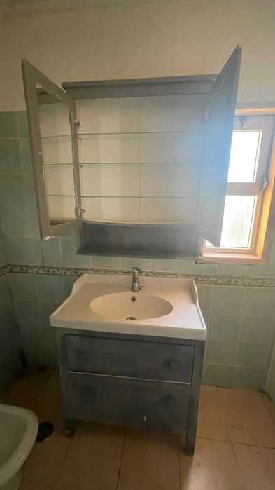 Móveis com lavatório