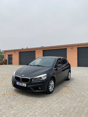 BMW 216d Active Tourer - Business Edition - Automático