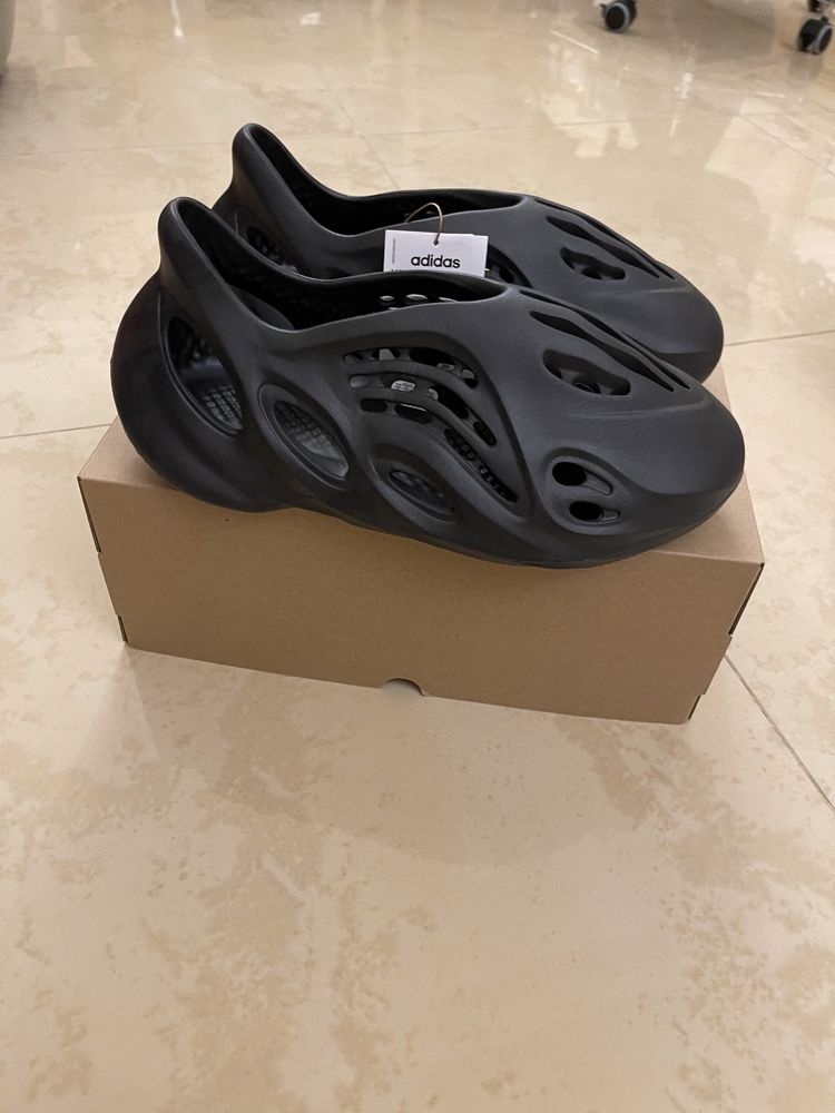 Фоам Ранеры Adidas Yeezy Foam Runner Onyx Оригинал