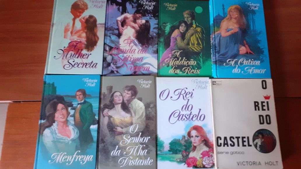 Victoria Holt / Barbara Cartland / Theresa Charles/ Rosamunde Pilcher