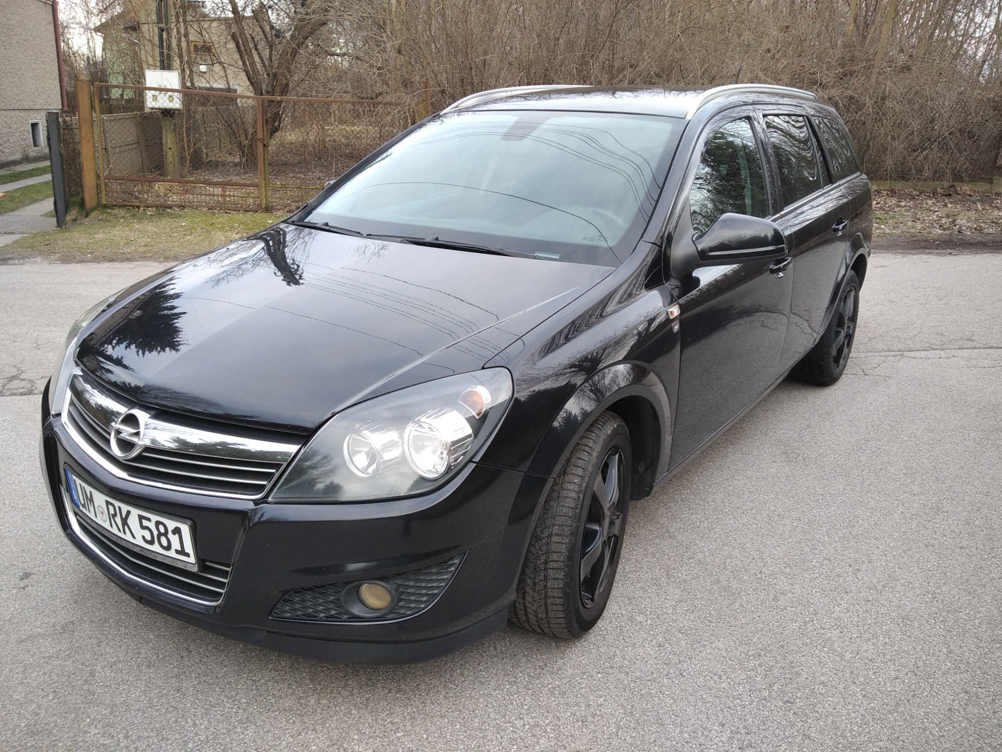 Opel Astra 1.9 CDTI 2010