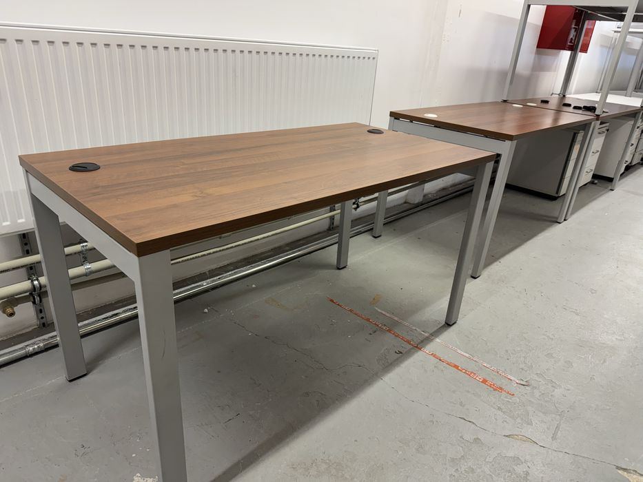 Biurka prostokątne  137/70