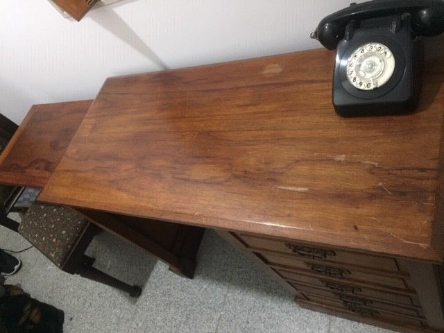 Secretária e Cadeira em Madeira