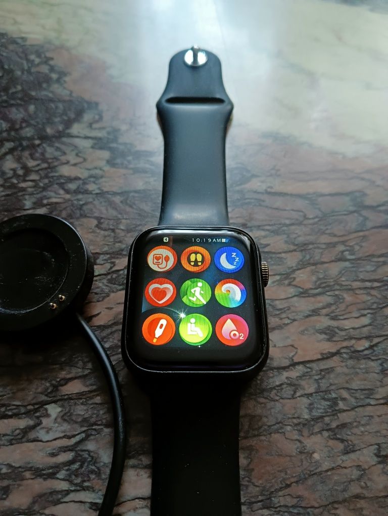 Smartwatch AK76 z ładowarką
