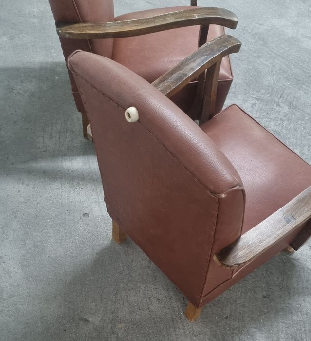 Poltronas Art Deco, década de 40, em pele genuína