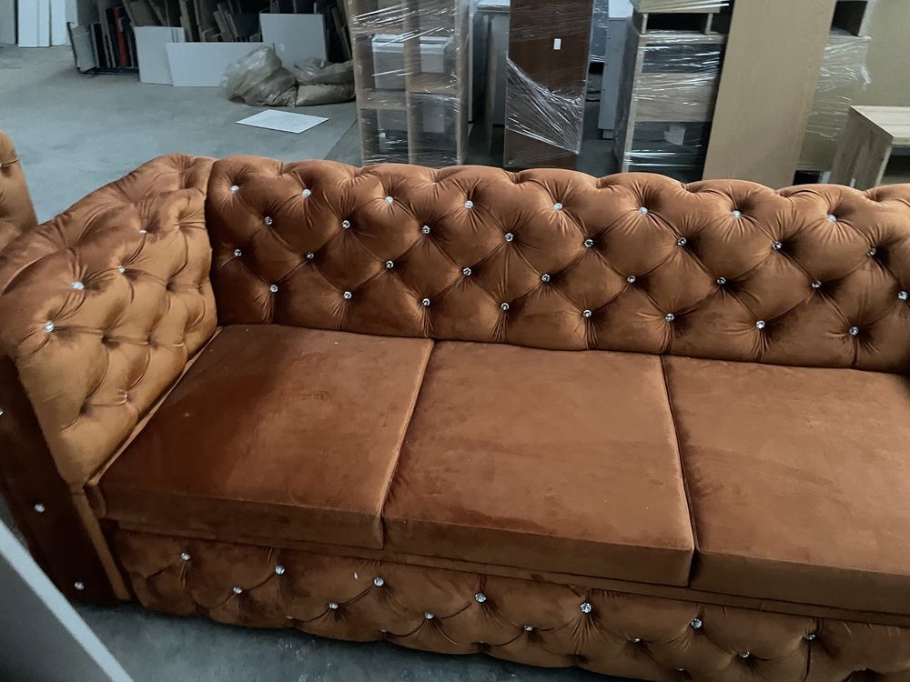 Luksusowa pikowana kanapa sofa glamour. Ekskluzywna. Kryształki.