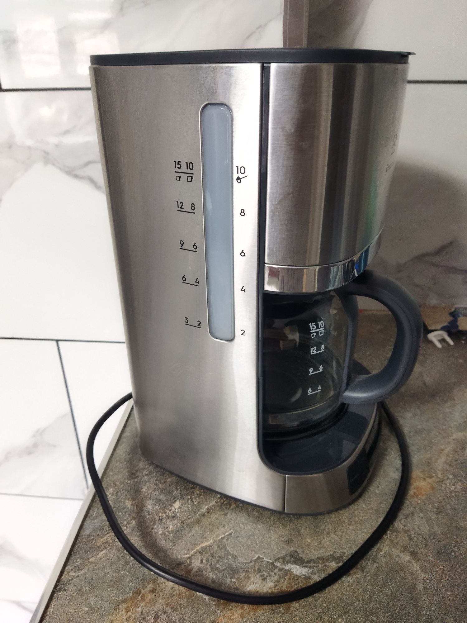 Крапельна кавоварка ELECTROLUX EKF7700 Серія 7000