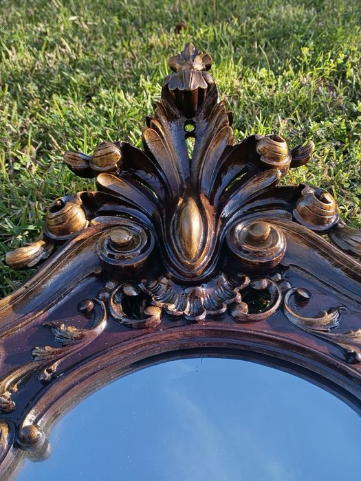 Baelíssimo espelho retro em talha artesanal, detalhes dourado, interve