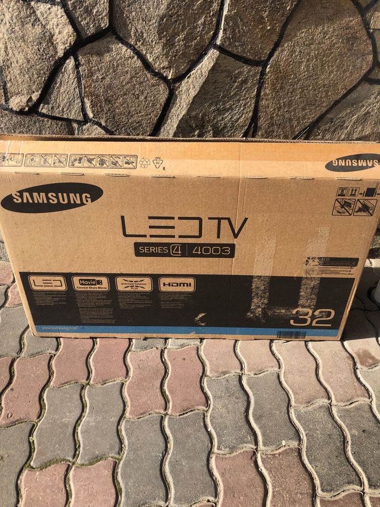 Телевизор Samsung 32 (белый) б/у