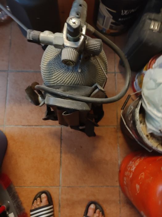 Garrafa de mergulho em bom estado