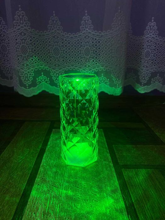 Прозора Нічна Лампа