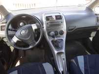 Sprzedam toyotę auris