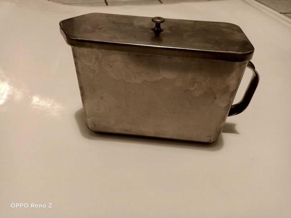 Pojemnik ze stali nierdzewnej