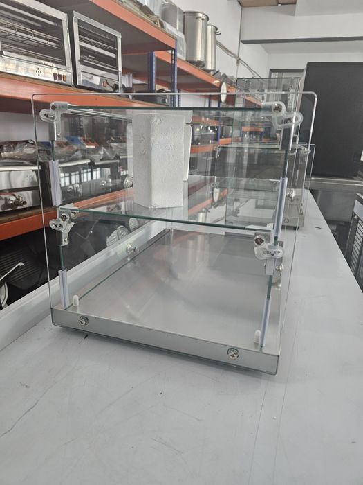 Vitrine neutra 2 pisos