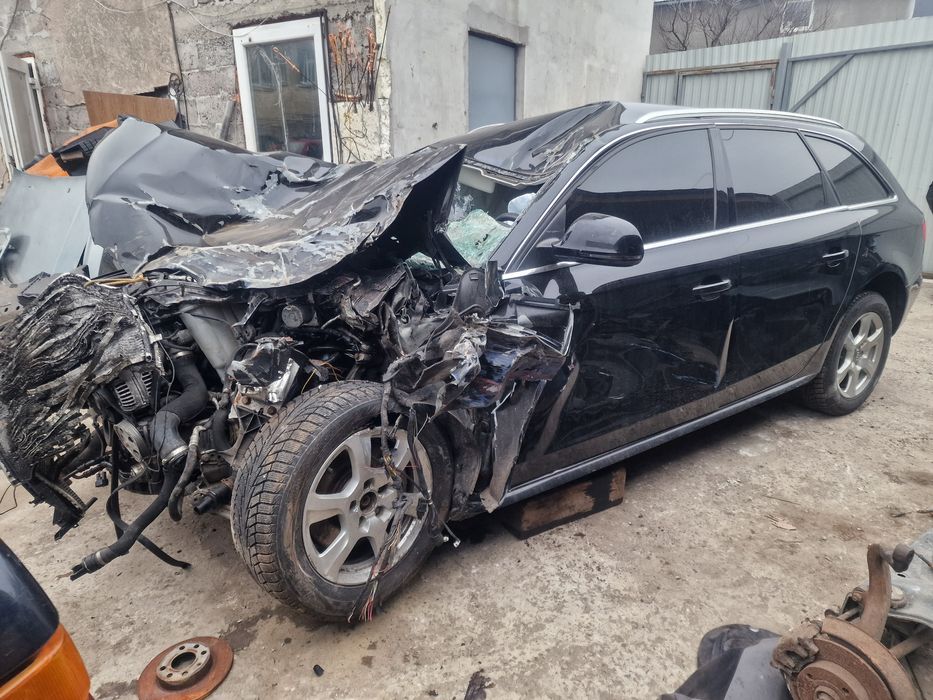 Audi A4 B8 запчастини розбірка