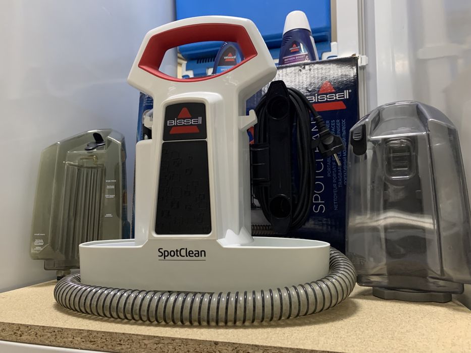 Миючий пилосмок Bissell SpotClean 3698N