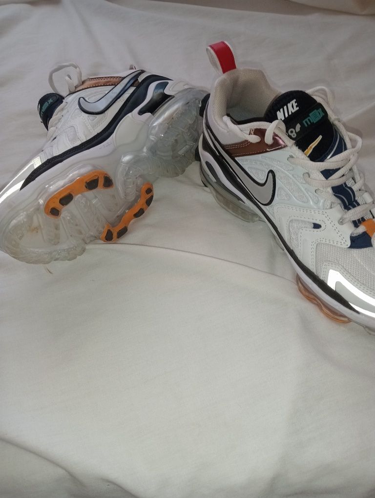 Nike vapor max Evo