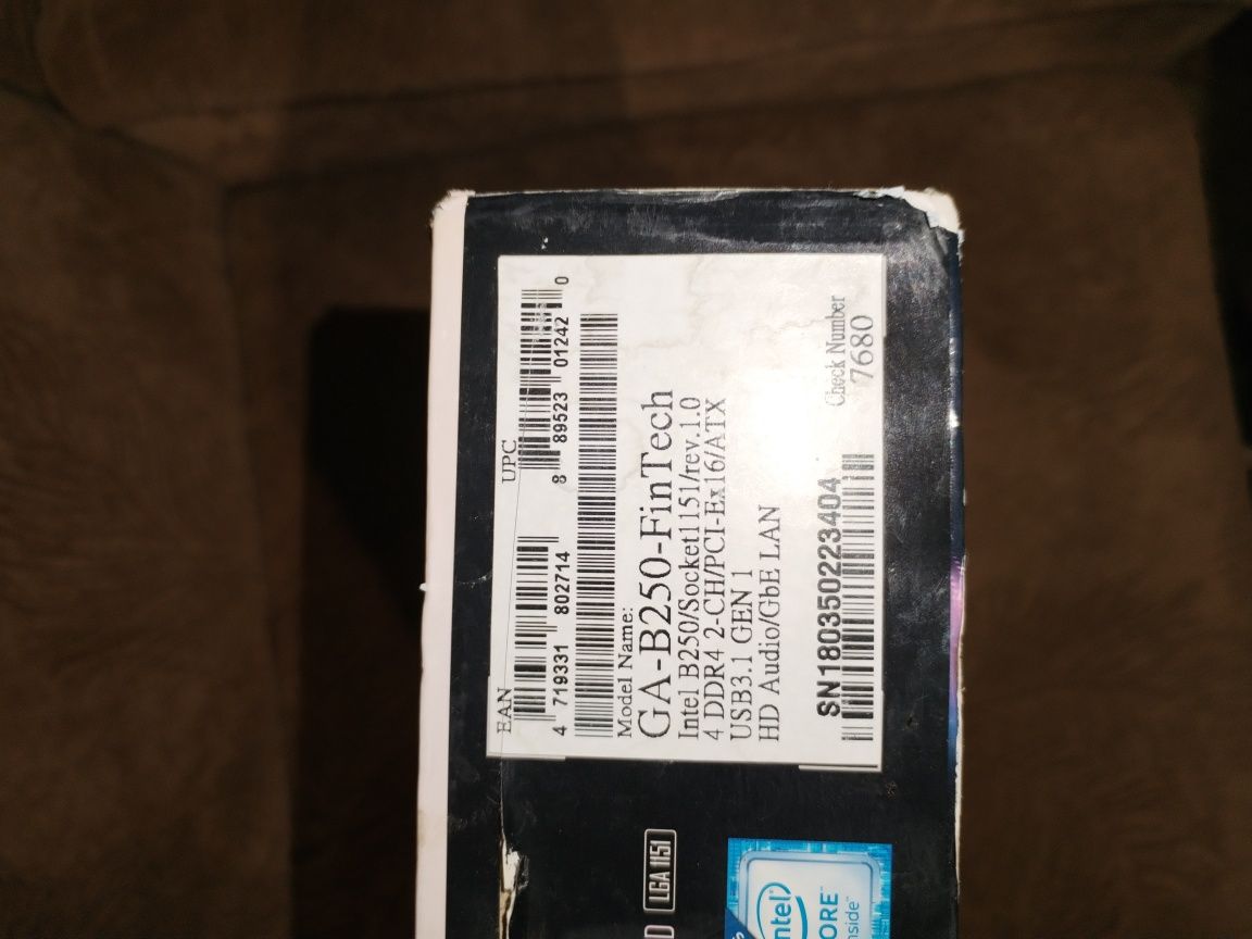 Продам материнскую плату gigabyte b250-fintech+celeron G3900 +ddr4 8gb