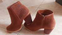 Botas/Botins senhora 39