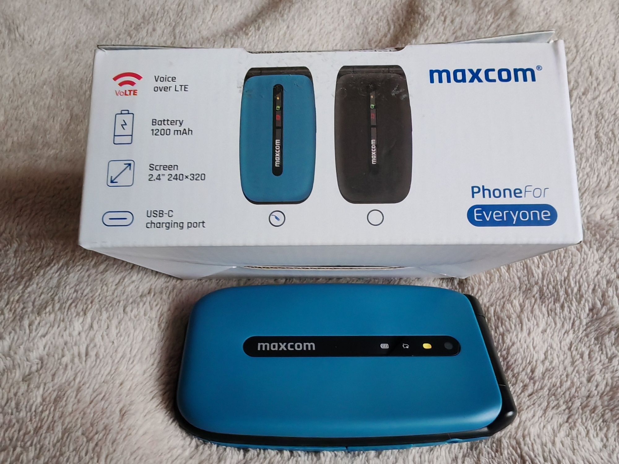 Telefon MAXCOM MM828