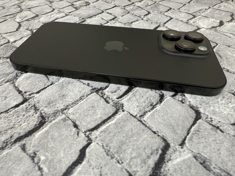 New Iphone 16 Pro Max 256gb neverlock Black Titanium Global 1220$