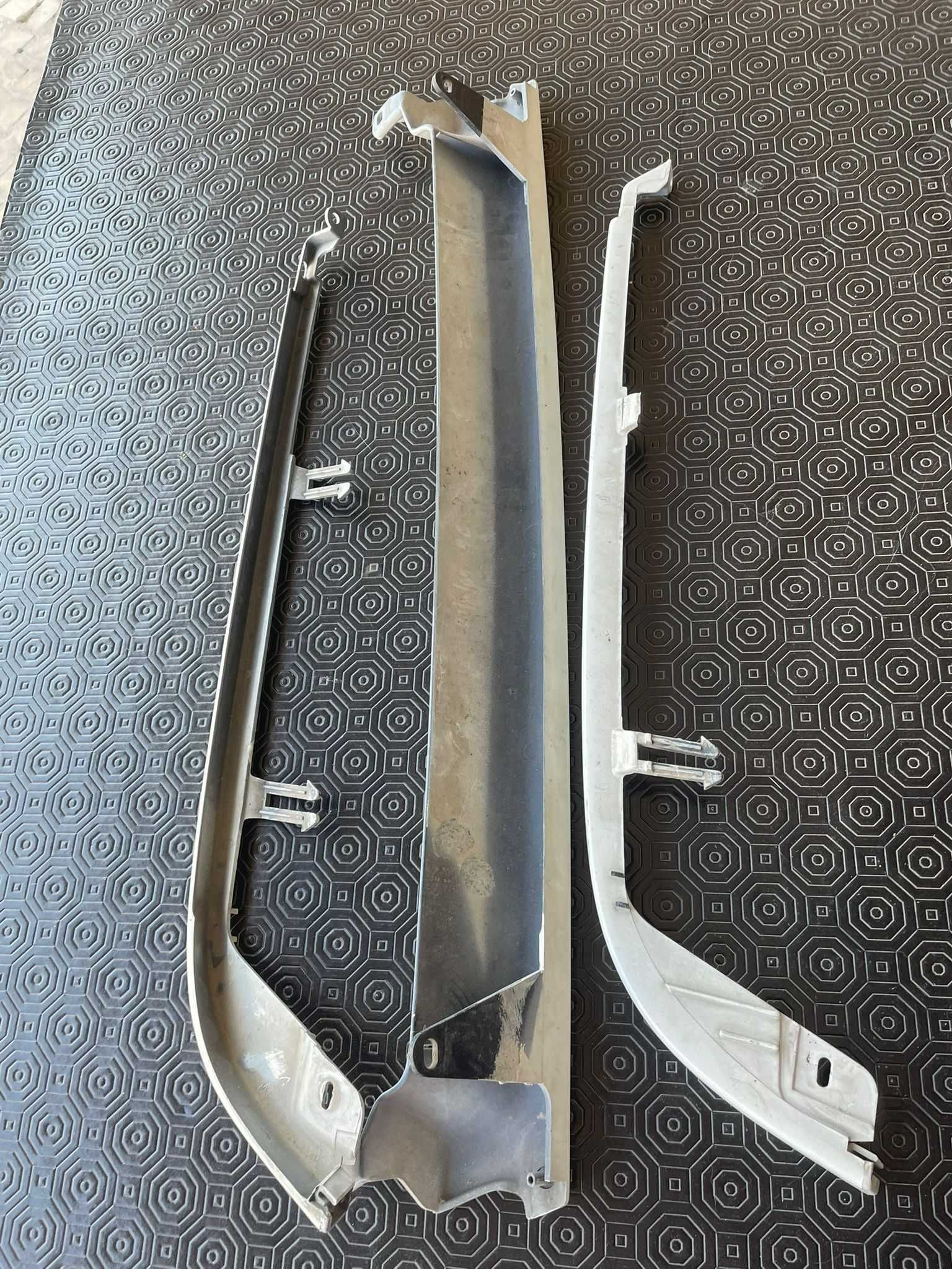 Friso lateral Rover 75 / MG ZT original (DHH10048)