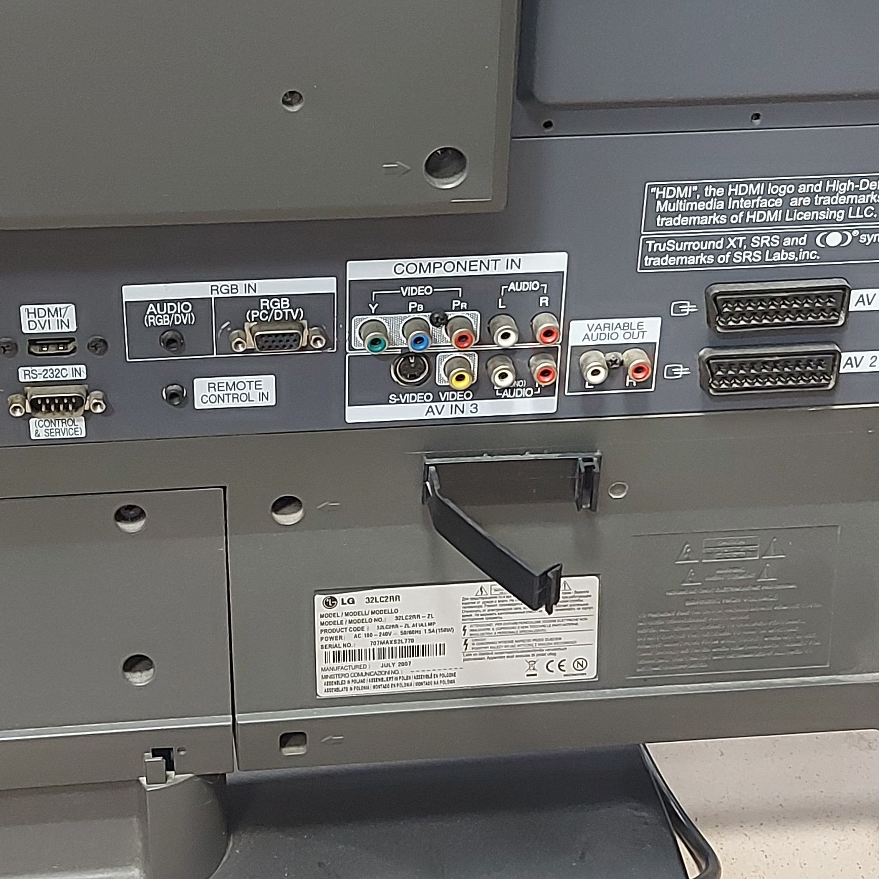 Telewizor 32 cale LG 32LC2RR retro
