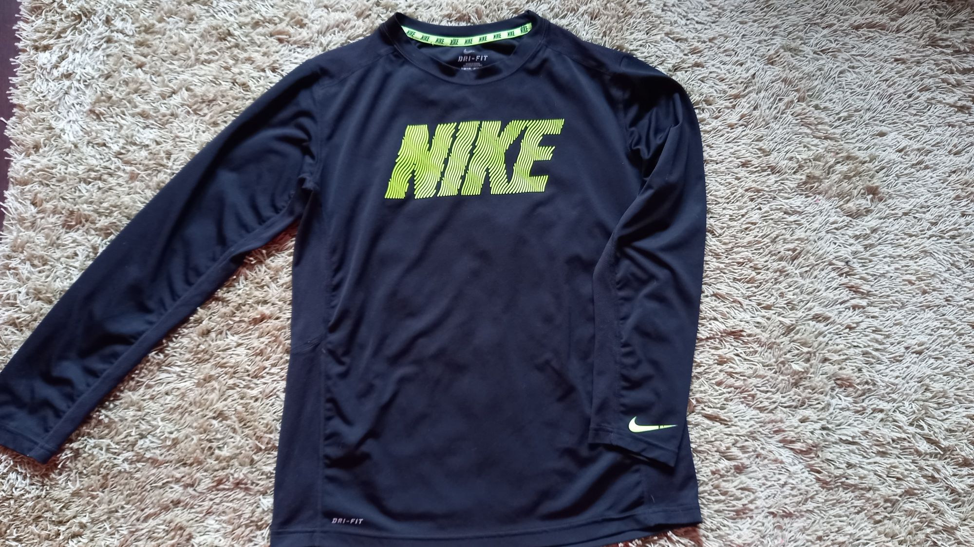 Nike czarna koszulka bluzka długi Dry Fit rękaw xl Jak Nowa