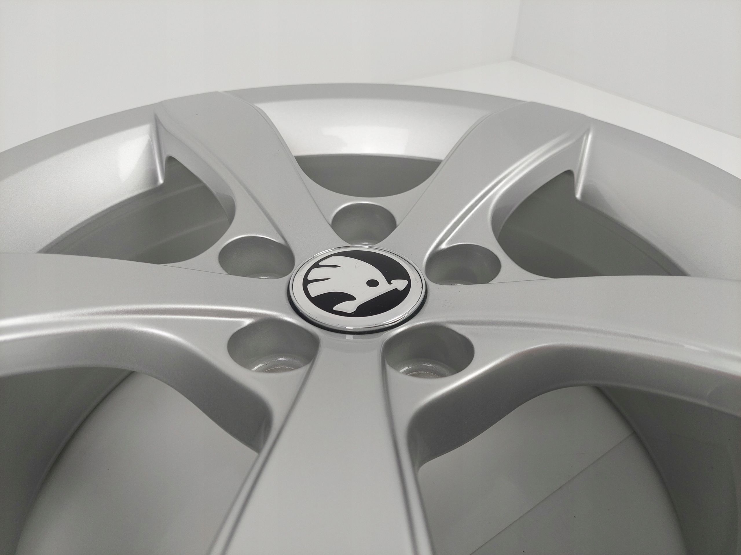 NOWE Felgi Skoda 15 Fabia Octavia Rapid Scala